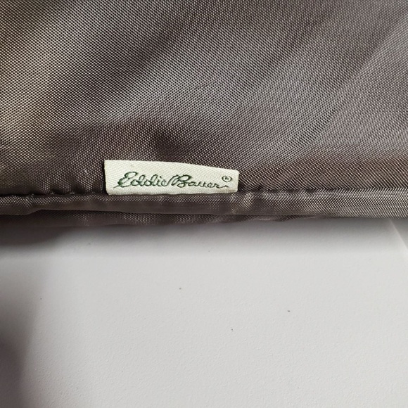 Eddie Bauer Portable Crib Bassinet - Picture 6 of 6